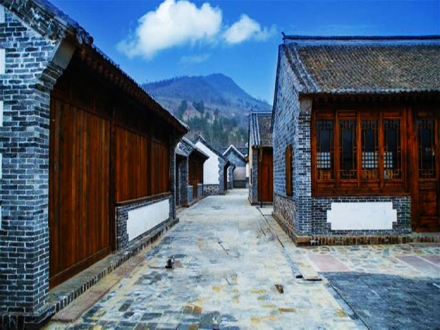 热河镇人口_热河路