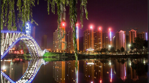 欣赏美丽的太原夜景