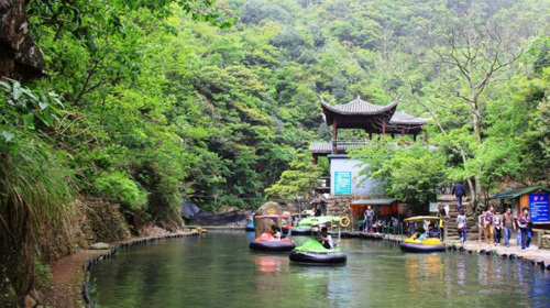 前往临安太湖源游玩,晚上入住天目山庄新楼豪华标间 太湖源景区介绍