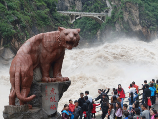 香格里拉旅游最新_香格里拉双人十一日游_香格里拉旅游几月份最合适