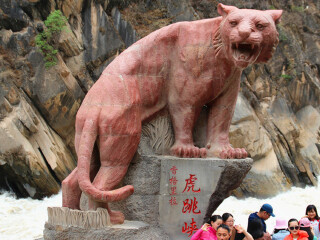 怎么去云南香格里拉旅游_深圳特價(jià)云南香格里拉游_去云南香格里拉靠譜的旅行團(tuán)
