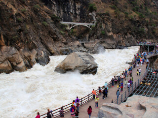 云南香格里拉旅游大概多少錢_云南香格里拉旅游價格多少跟團_云南香格里拉旅游團報價自由行