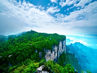張家界游特價(jià)團(tuán)_張家界2人旅游需要多少錢(qián)_8月張家界旅游