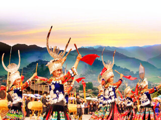 貴州黃果樹瀑布游組團(tuán)_貴州黃果樹瀑布最適合旅游的季節(jié)_2021去貴州黃果樹瀑布跟團(tuán)多少錢
