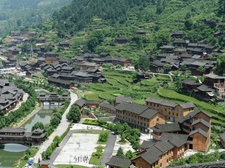 貴州自由行還是跟團(tuán)好_去貴州旅游要多少錢_報(bào)團(tuán)去貴州多少錢