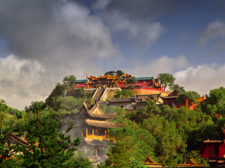 五臺(tái)山旅游大約多少錢_國(guó)慶五臺(tái)山游價(jià)格