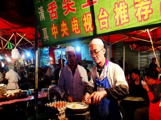 甘肅蘭州旅游團(tuán)報(bào)價(jià)_去甘肅蘭州旅游多少錢_跟團(tuán)甘肅蘭州游價(jià)格