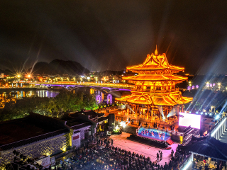 春节期间桂林自助游_赴桂林旅游_桂林出境游