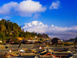 云南香格里拉游跟團(tuán)多少錢_云南香格里拉旅游價(jià)格_2021去云南香格里拉跟團(tuán)多少錢