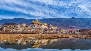 丽江在哪里_丽江好玩吗_丽江旅游交通路线推荐