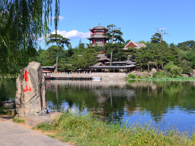  北京古北水镇-承德避暑山庄-锡林郭勒大草原-乌兰布统大草原4晚5日游