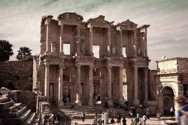 8月去希腊注意事项_希腊八月人多吗_希腊八月