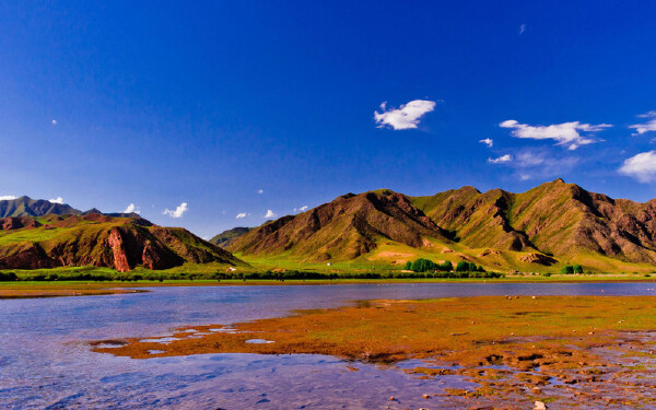 三月去甘南旅游必备物品_三月去甘南旅游景点