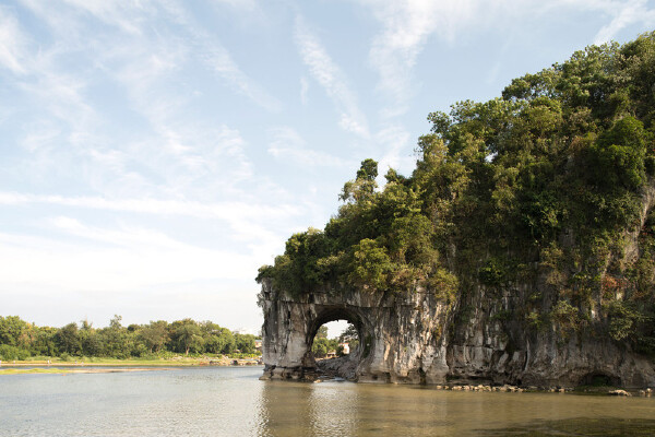 9月去桂林带什么_桂林九月必备物品_桂林九月
