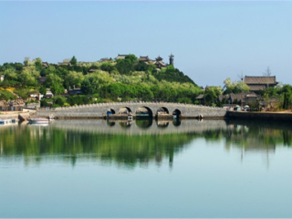 到青島旅游報(bào)團(tuán)價(jià)格_青島旅游幾月份最便宜_青島自由行費(fèi)用
