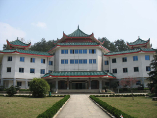 湖南旅行跟團_到湖南旅游多少錢_湖南高端品質(zhì)旅游團
