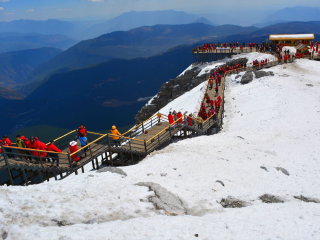 云南玉龍雪山旅行跟團(tuán)_云南玉龍雪山旅行團(tuán)自由行_云南玉龍雪山旅游一次多少錢