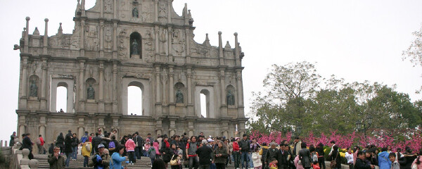 从大三巴牌坊到澳门旅游塔多远_从大三巴牌坊