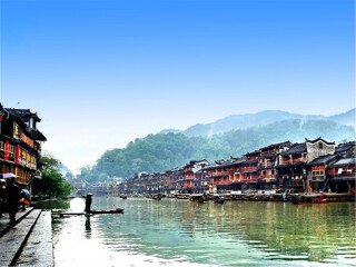 湖南張家界旅游團(tuán)報(bào)價(jià)2021_去湖南張家界游要多少錢_到湖南張家界旅游