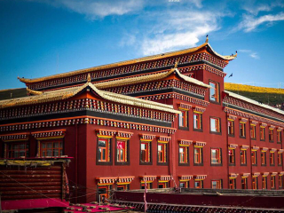 云南香格里拉自由行還是跟團(tuán)好_去云南香格里拉旅游要多少錢(qián)_去云南香格里拉旅游多少錢(qián)