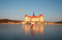 图尔库城堡放风筝