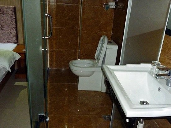 hotelPic