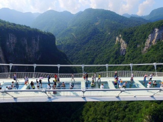 组团去凤凰古城_凤凰古城游跟团多少钱_凤凰古城旅游双飞价格