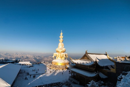 <成都-乐山-峨眉山2日游>入住舒适型酒店，纯玩无购物，可提前选座、赏乐山大佛、游峨眉仙山、双世遗联游