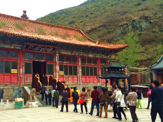 五臺(tái)山旅游大約多少錢_國(guó)慶五臺(tái)山游價(jià)格