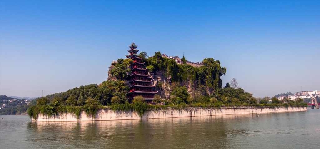 阁内亭殿廊墙之间,楹联碑文琳琅满目 特色4 重点风景名胜区,