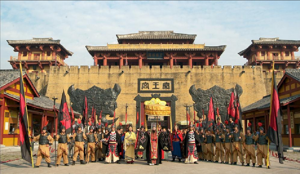 横店影视城明清宫苑-秦王宫-清明上河图高铁或动车2>