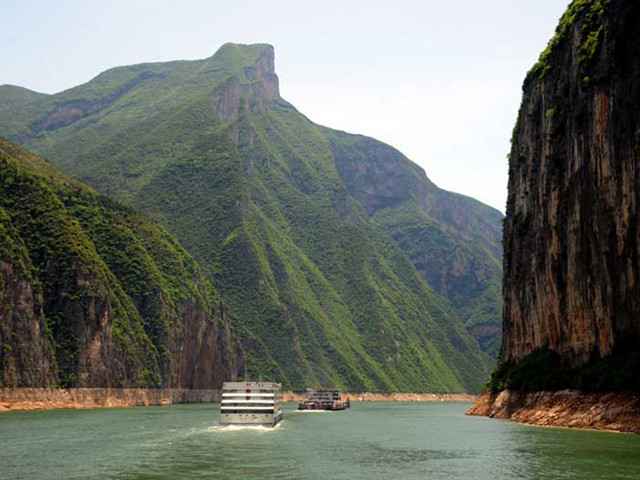 长江贰号游轮宜昌长江三峡重庆双飞6日游180度江景房享重庆8人市内游