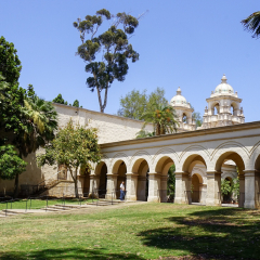 巴尔博亚公园的#旅图换旅费# #公园# #建筑#