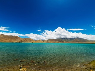 新疆旅游團(tuán)報(bào)價(jià)2021_新疆旅游多少錢(qián)一個(gè)人_新疆游組團(tuán)