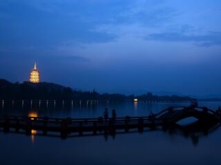 上海旅游跟團多少錢_上海自由游價格多少_上海九月旅游