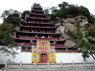 長(zhǎng)江三峽跟團(tuán)還是自由行_長(zhǎng)江三峽自由行還是跟團(tuán)好_長(zhǎng)江三峽旅游要多少錢跟團(tuán)