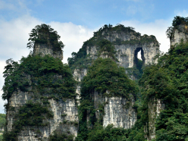油杉河位于贵州省西部,毕节地区中部,大方县境东北部,距大方县城58