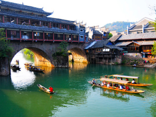 張家界旅游價格多少_張家界游報價_張家界旅游團