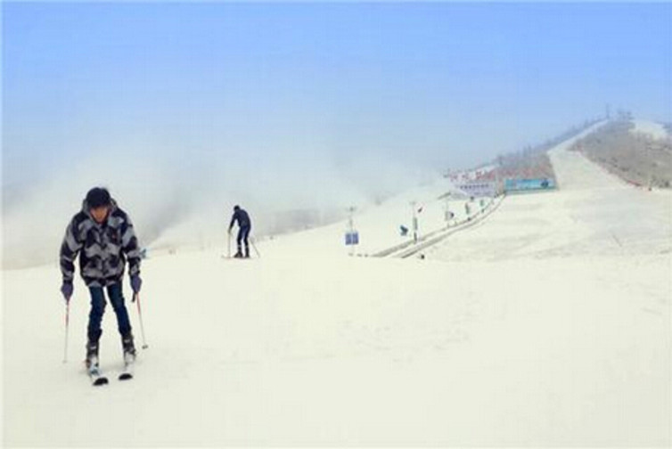 松鸣岩国际滑雪场门票价格-松鸣岩国际滑雪场门票预订