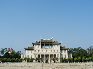 廈門(mén)鼓浪嶼旅游要多少錢(qián)跟團(tuán)_去廈門(mén)鼓浪嶼旅游怎么走_(dá)廈門(mén)鼓浪嶼九月旅游