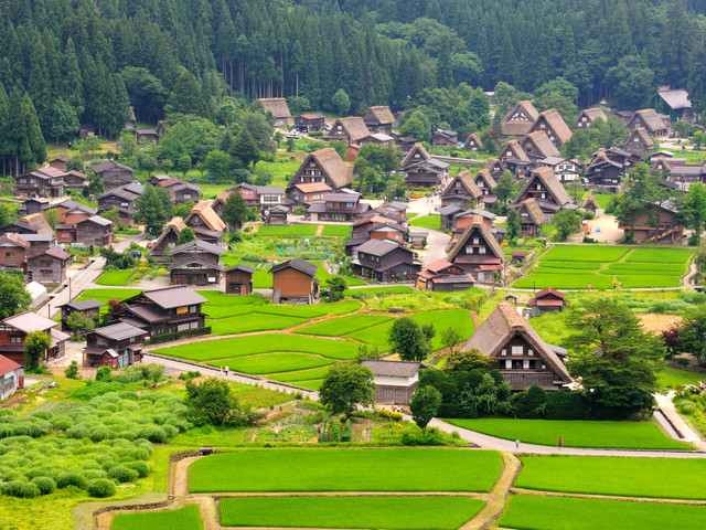 北陆秘境，世界文化遗产白川乡、飞驒高山，下吕温泉，感受浓厚地道的日本风韵