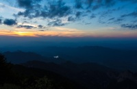 去雾灵山看日出