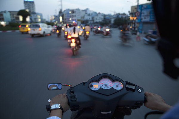 从松山到澳门赛马会要多久_从松山到澳门赛马