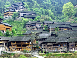 貴州黃果樹瀑布旅游花費(fèi)一般多少_貴州黃果樹瀑布游跟團(tuán)多少錢_貴州黃果樹瀑布旅游價(jià)格
