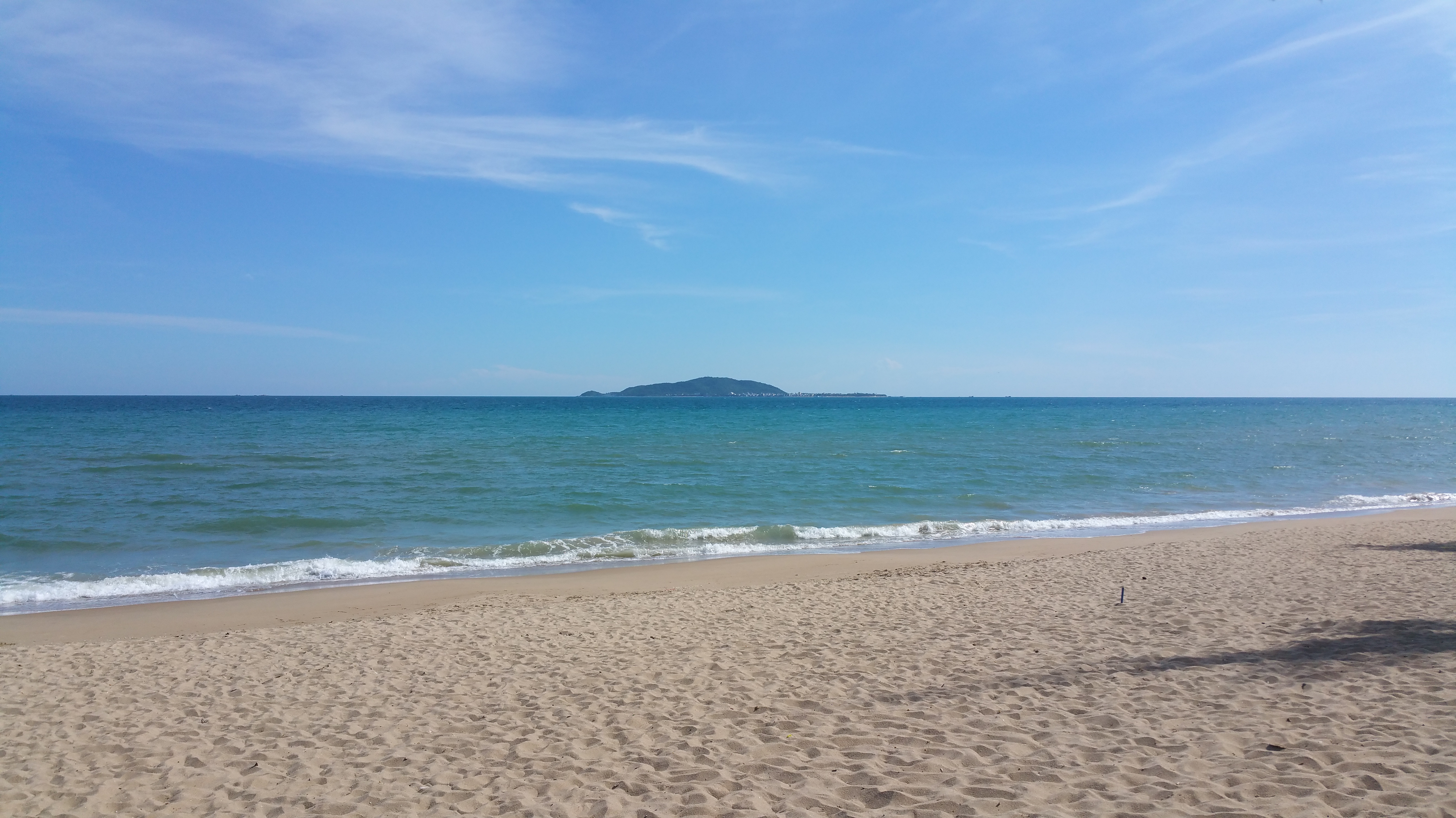 5晚挂五大东海银泰豪华海景可升级,一线海边,私家沙滩