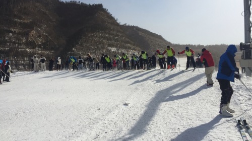 桃花峪滑雪场自助1日游游>只含门票,自由前往