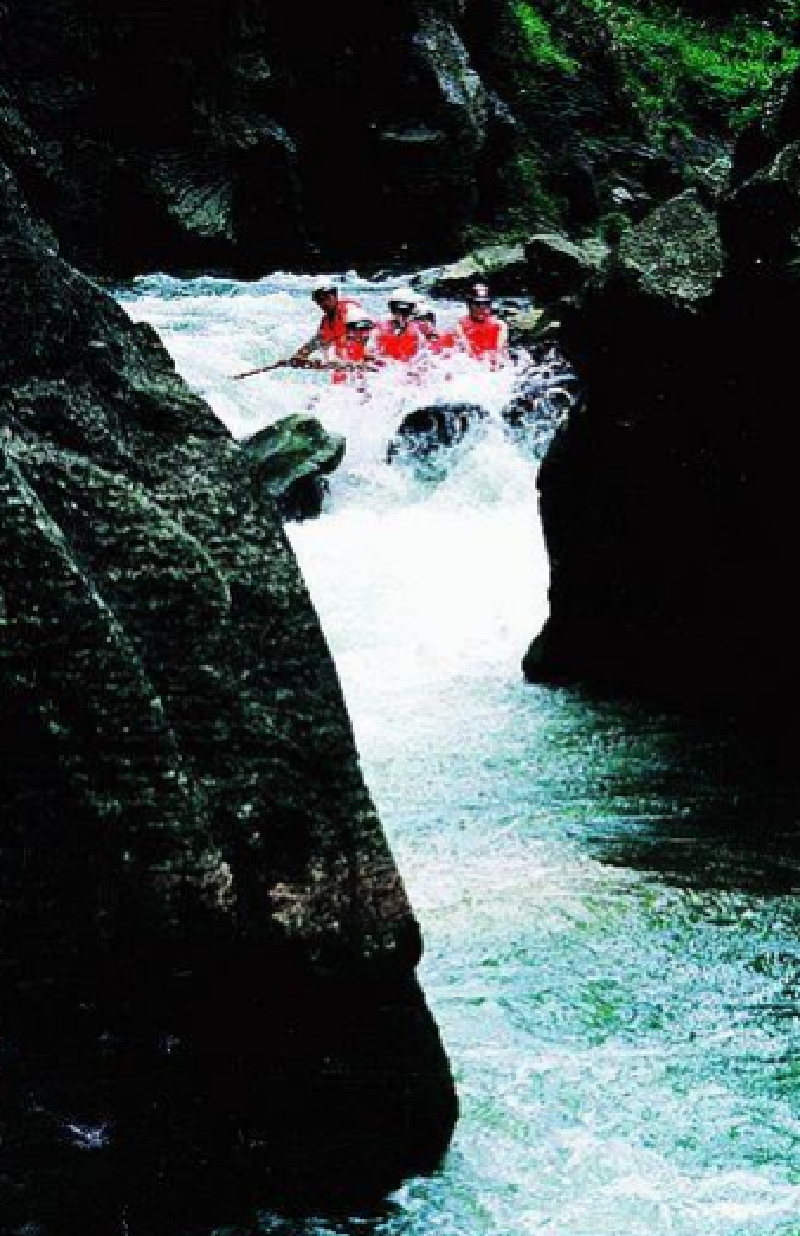 西门峡漂流