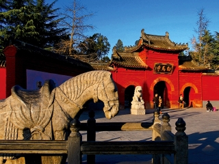 报团到云台山-龙门石窟-少林寺旅游_春节期间去云台山-龙门石窟-少林寺旅游_跟团到云台山-龙门石窟-少林寺旅游多少钱