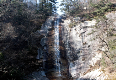 燕子河大峡谷