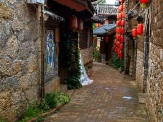 云南大理麗江游跟團(tuán)_云南大理麗江組團(tuán)旅游_云南大理麗江報(bào)團(tuán)旅游多少錢